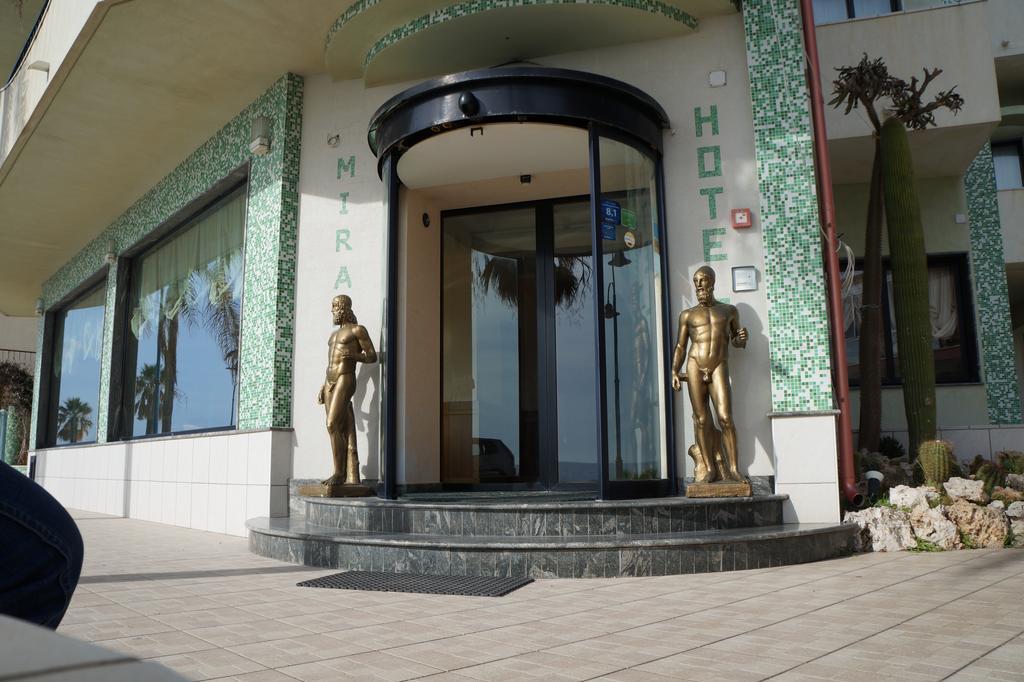 Hotel Ristorante Miramare 마리나디지오이사이오니카 외부 사진