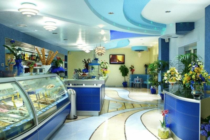Hotel Ristorante Miramare 마리나디지오이사이오니카 외부 사진